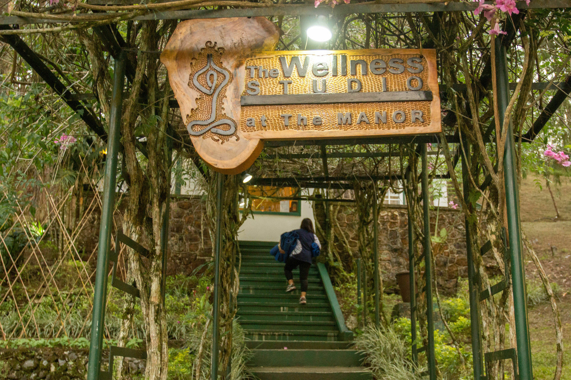 Hotel The Manor At Camp John Hay Baguio City Exterior foto